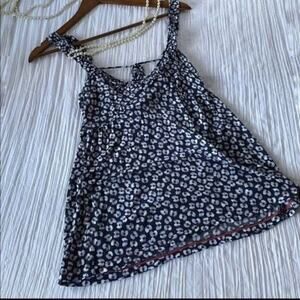 Zoey blue and white floral Cami Tank Top XS 5 FOR $25 💵 💲